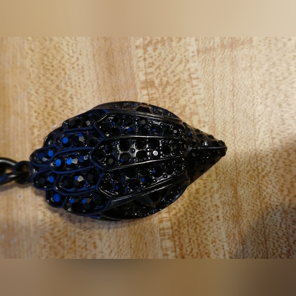 Kurt Geiger NWT Black Rhinestone Raven Head Keychain/Bag Charm - Picture 7 of 9